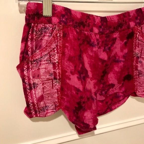 Tie dye Urban Outfitters shorts - Picture 3 of 3